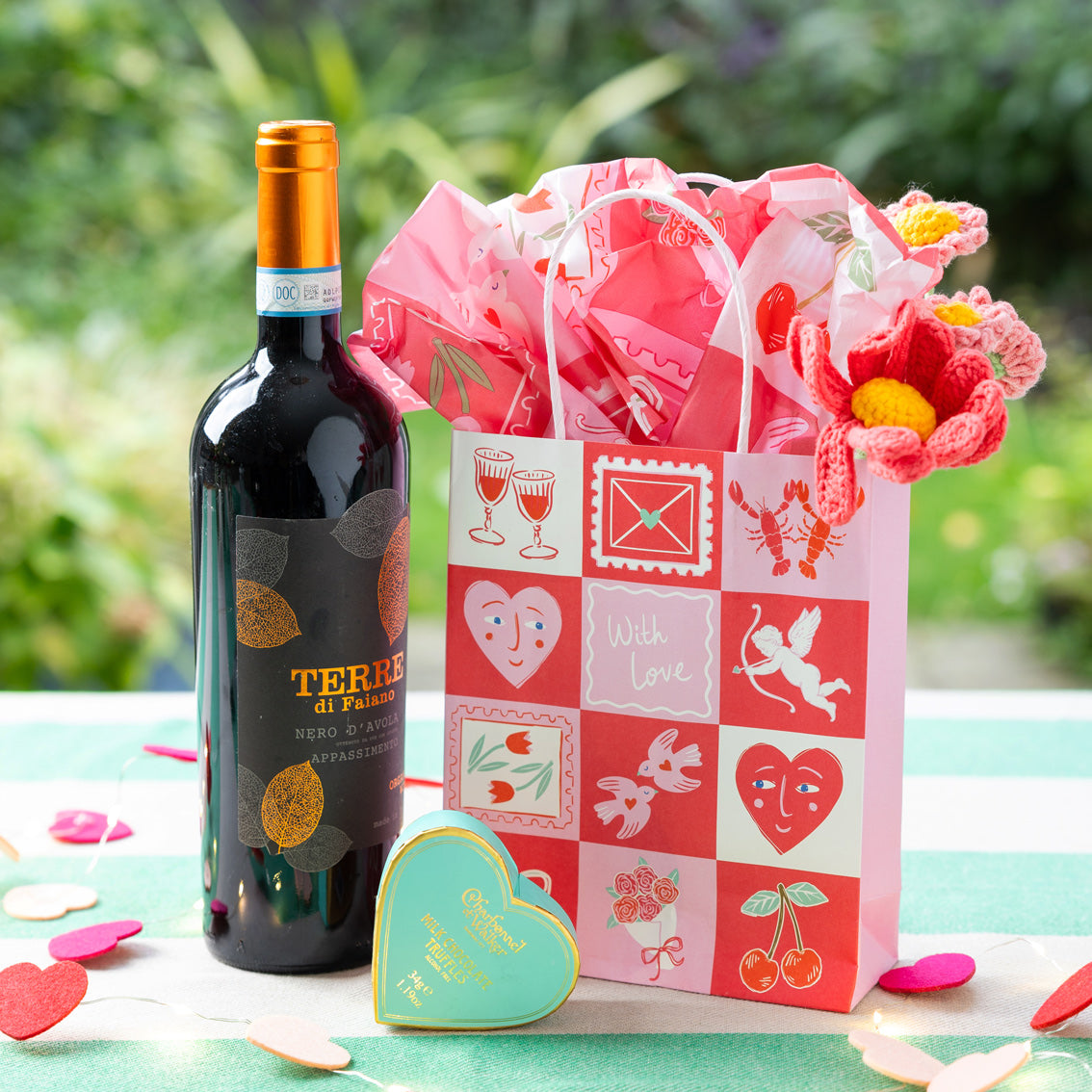 Love Icons Paper Gift Bags | Wedding Decor |