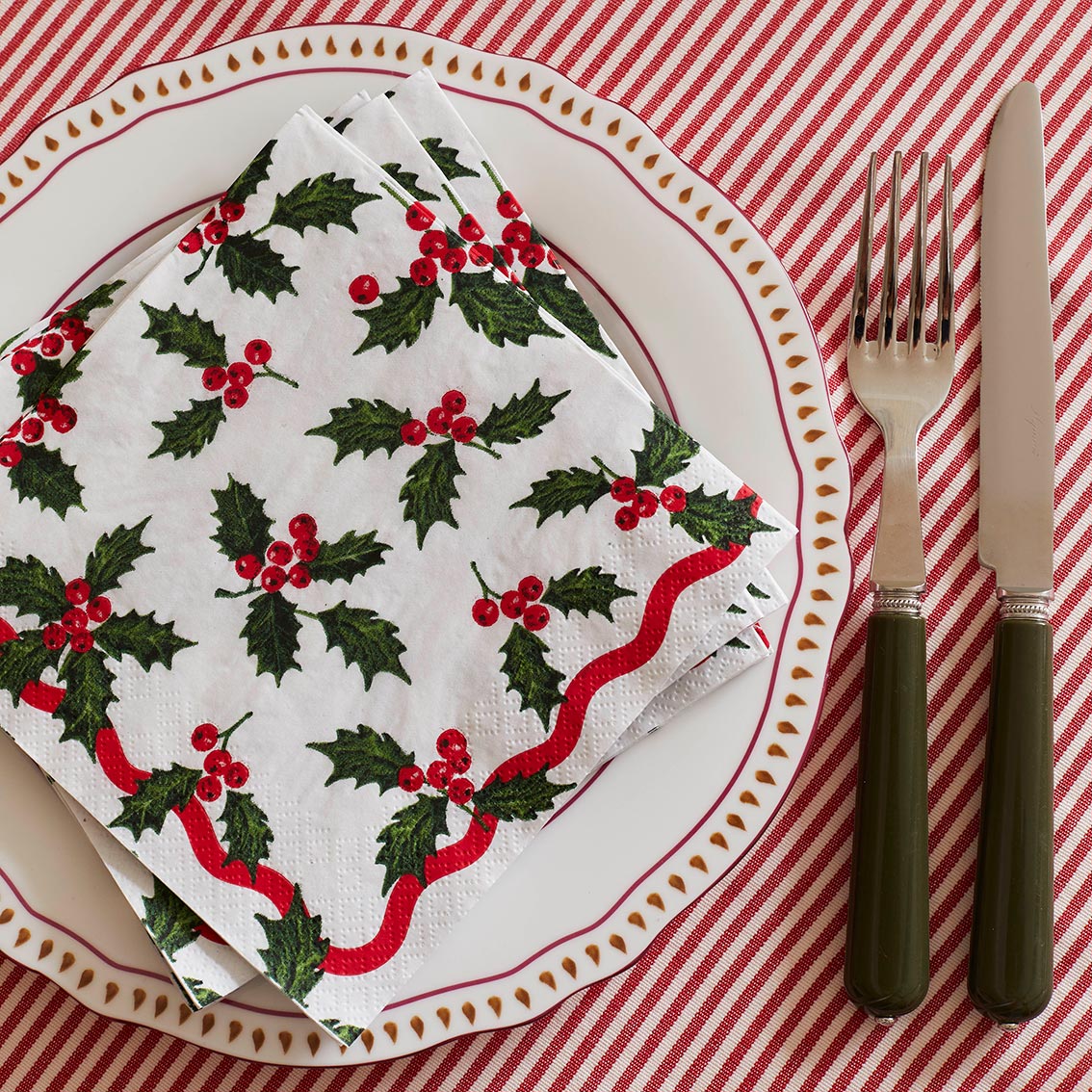 Holly White Christmas Paper Napkins - 20 Pack | Christmas Napkins |