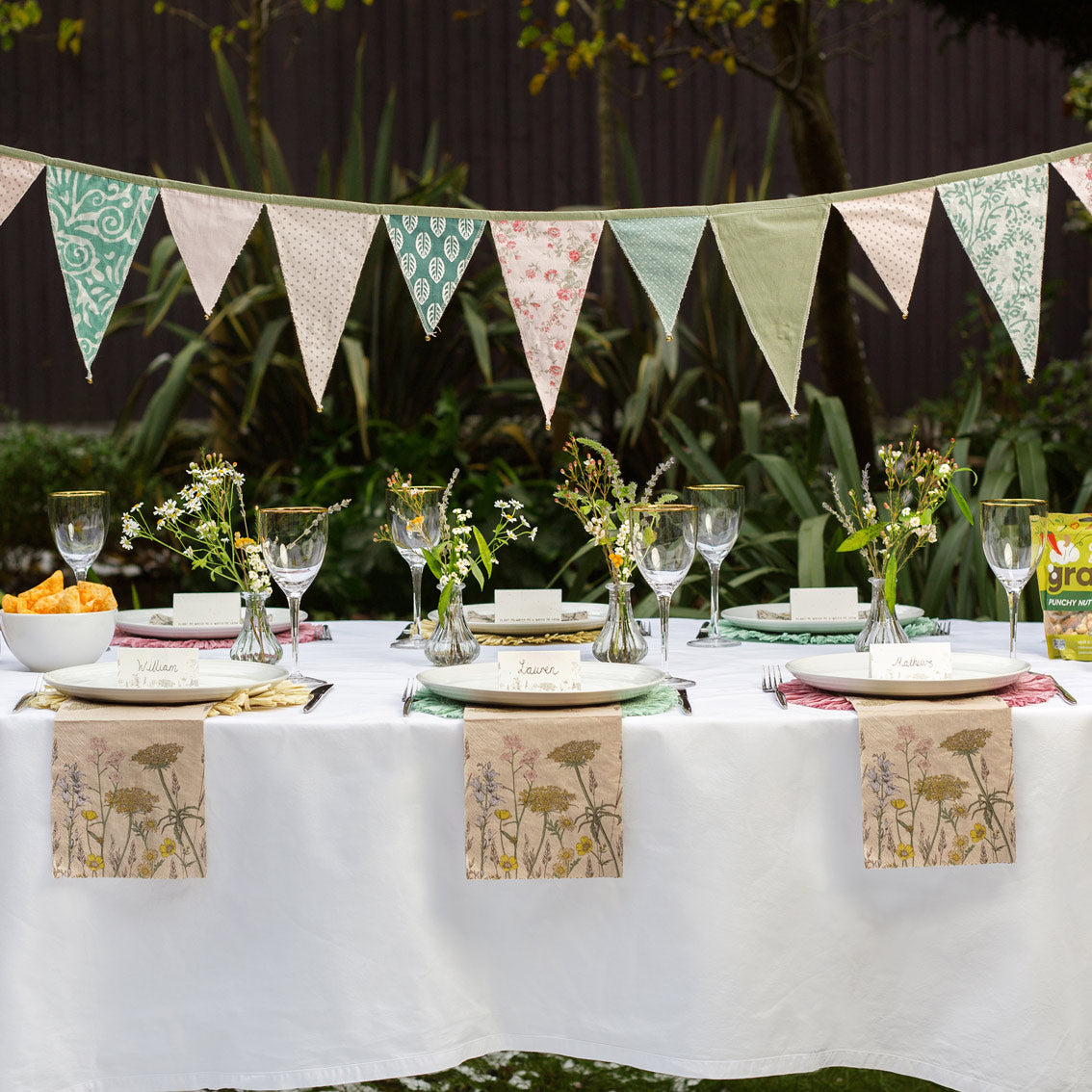 Meadow Recycled Paper Napkins - 20 Pack | Everyday Napkins |